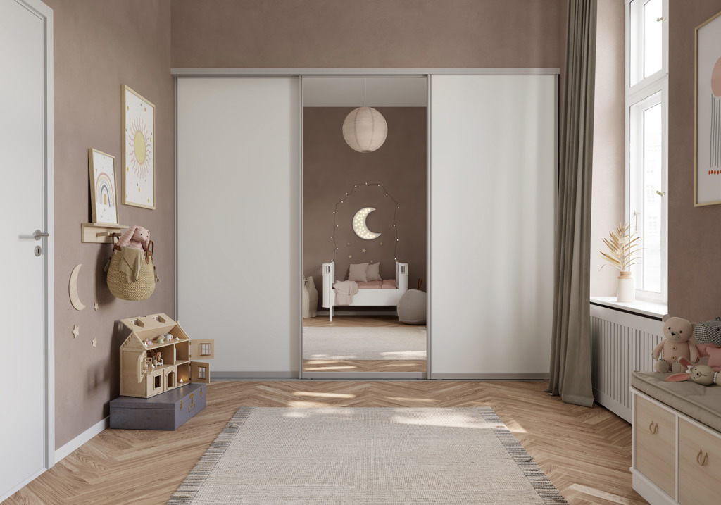 Twee Safir heldere spiegeldeuren met aluminium frame