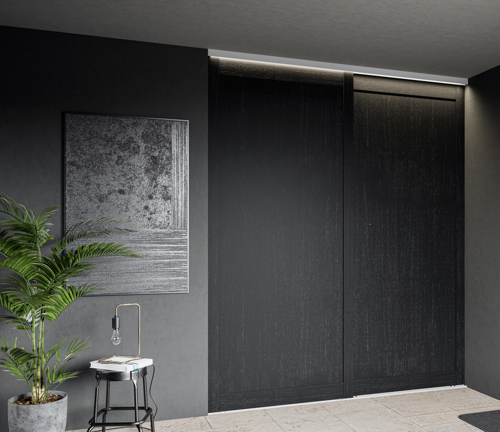 Skyvedørsfront i eikefiner sortmalt 